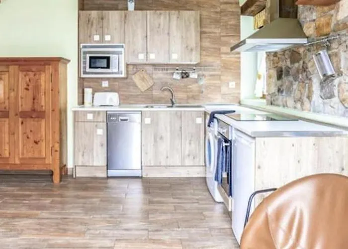 Apartment La Tienda De Abajo - Acogedores Con Calefaccion, Parking Y Vistas Al Valle De Soba Villar (Soba)